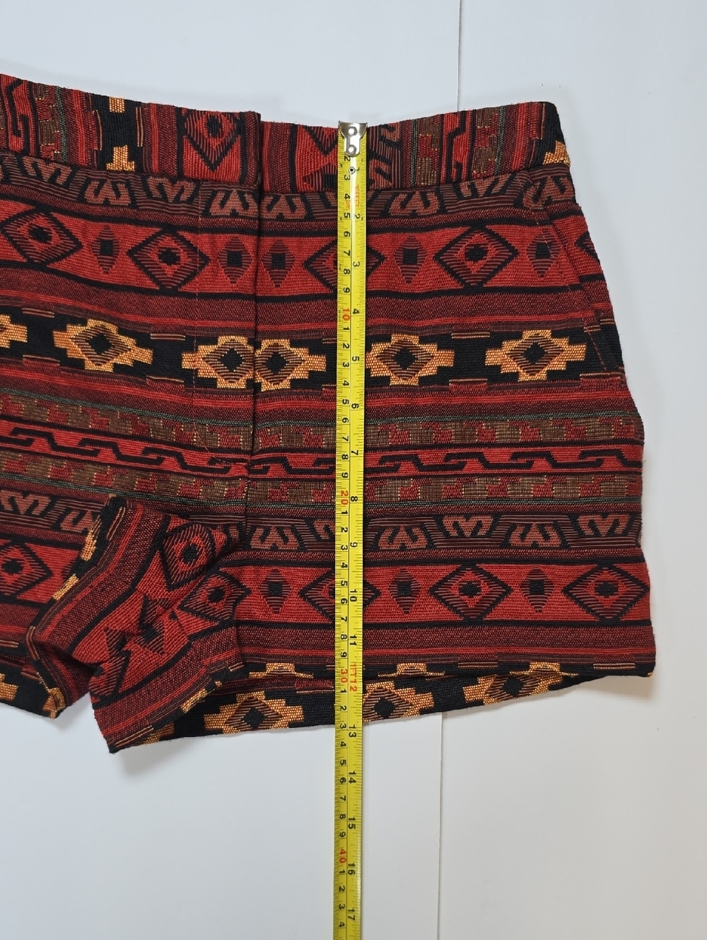 BCBGeneration Red Geometric Aztec Tapestry Shorts High Rise Southwestern Boho 6 - Picture 10 of 11